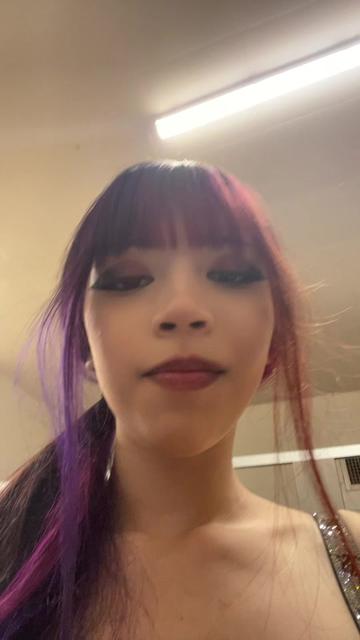 @😇