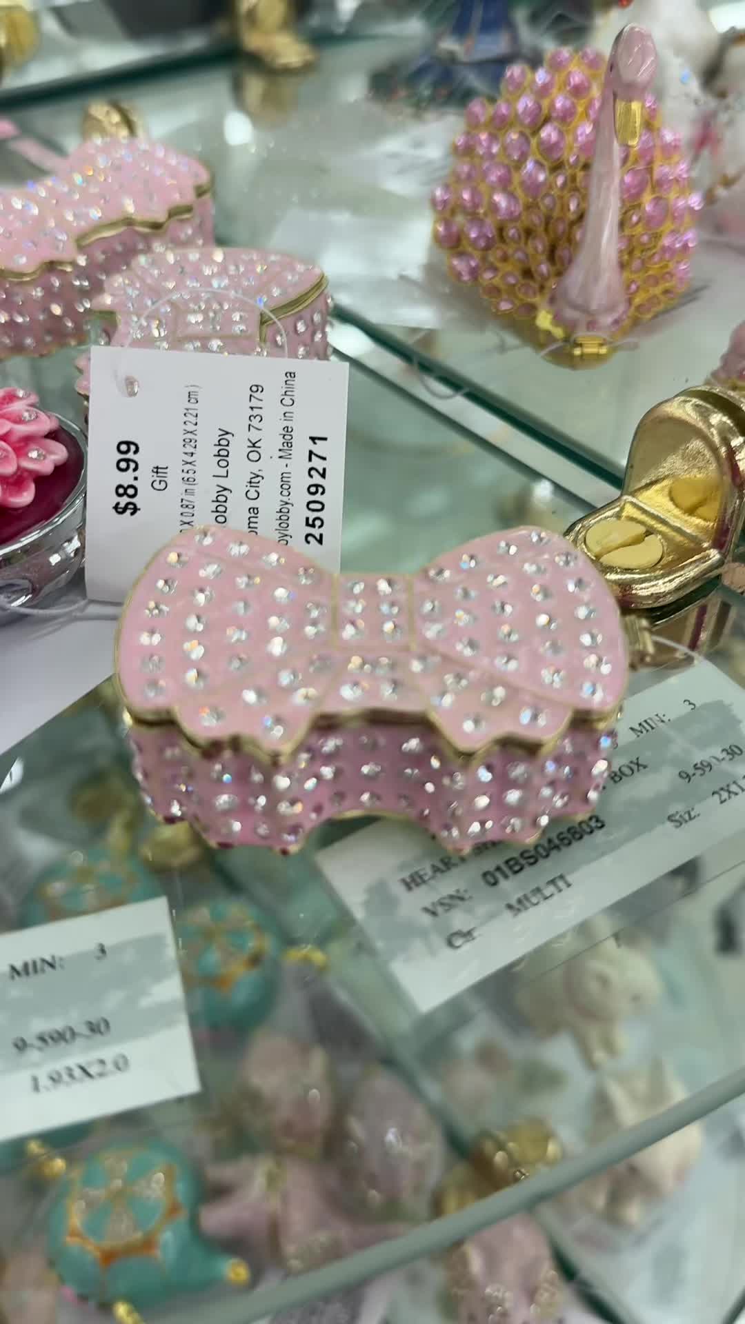 @Curated by Mindy ๐ฆข๐โจ