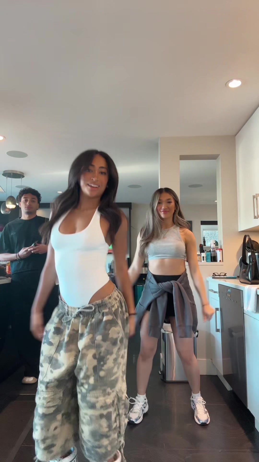 @ellalucas00