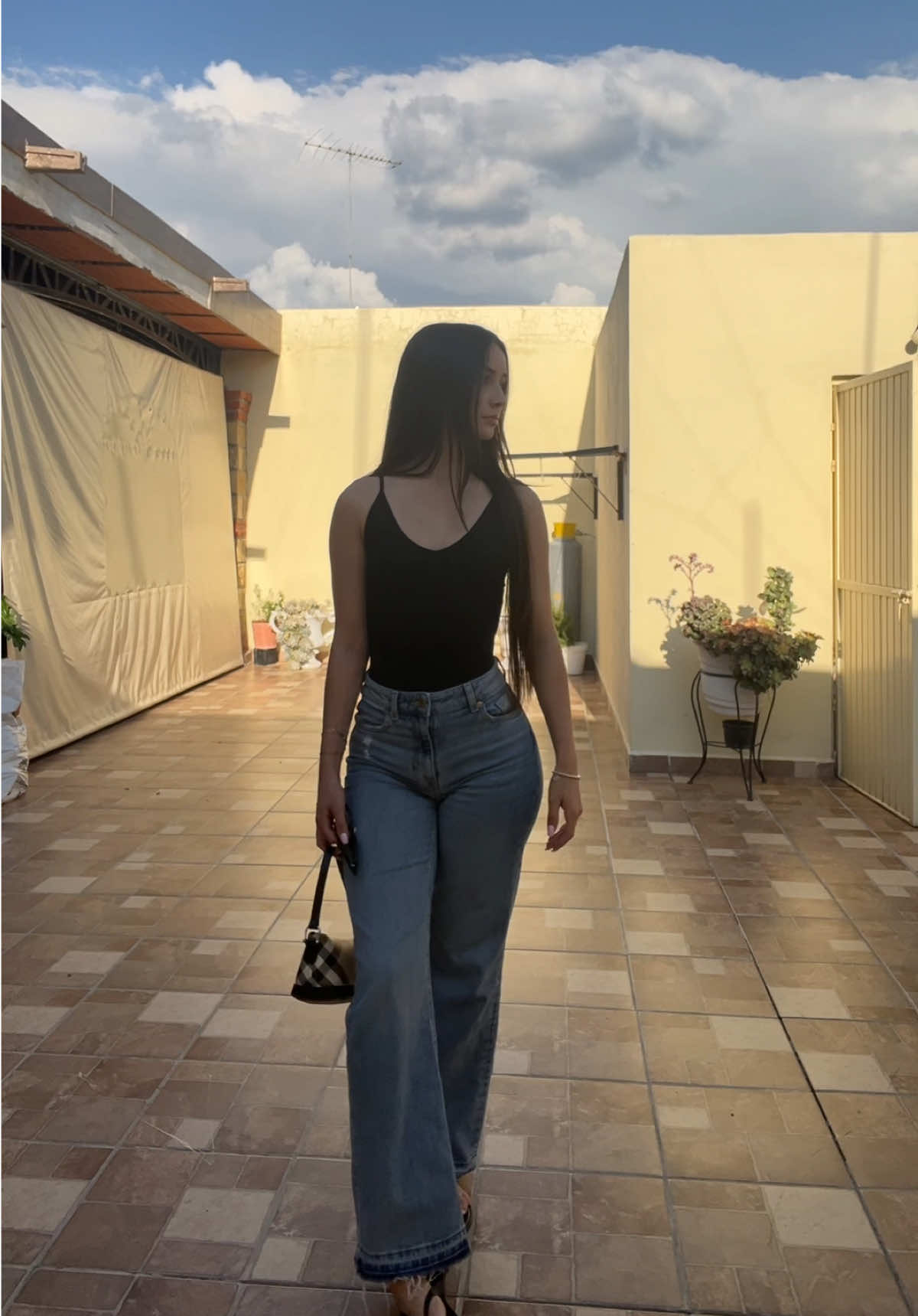 @𝐗𝐈𝐌𝐄𝐍𝐀