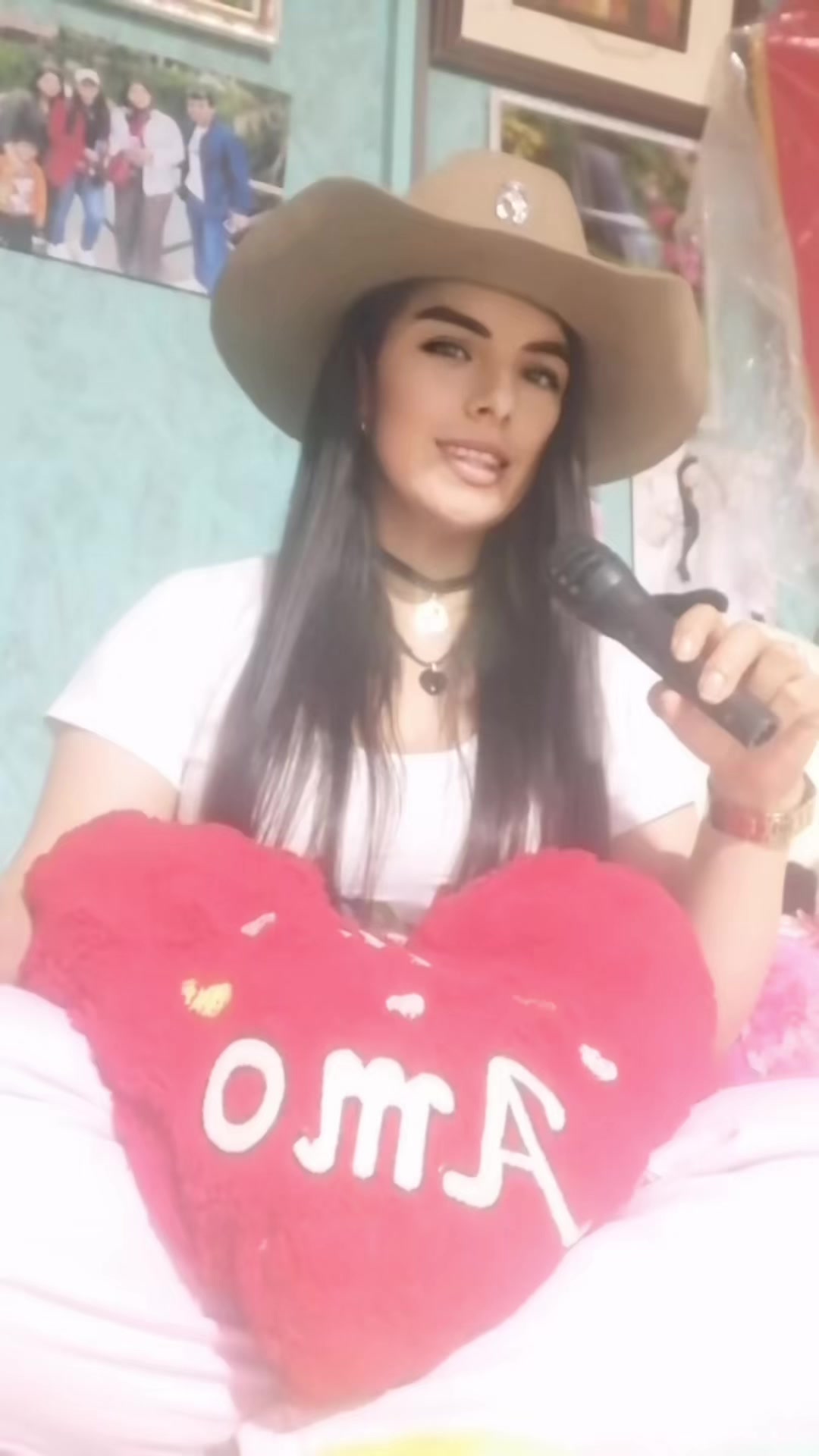 @Yucely