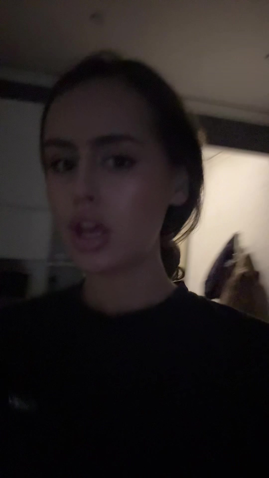 @anya