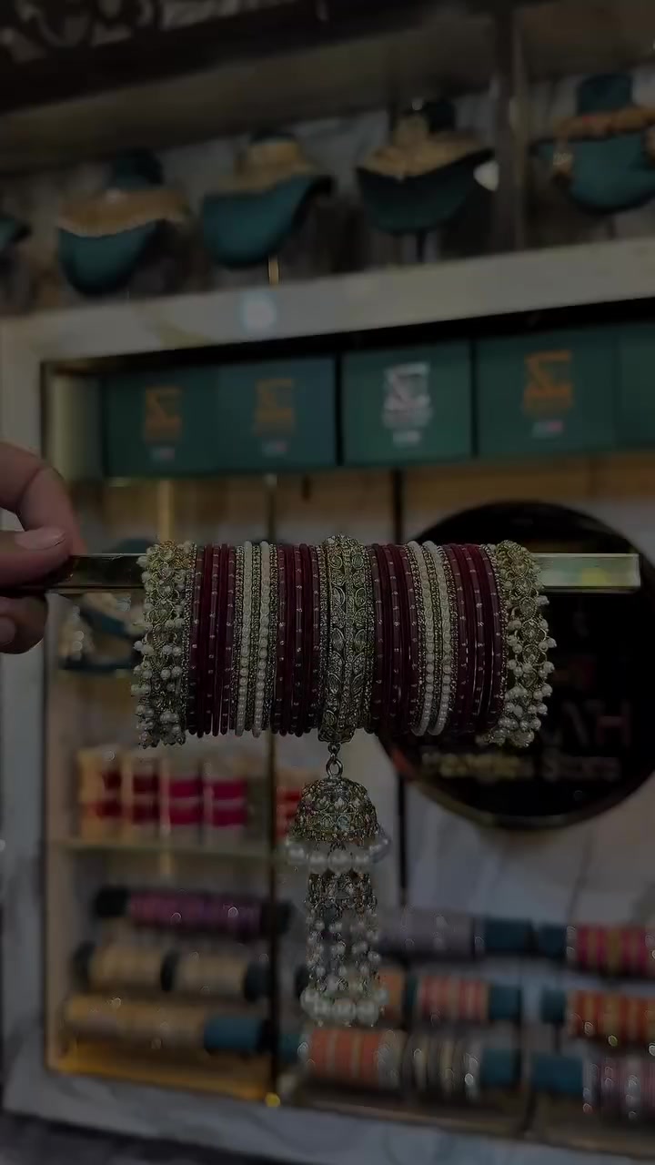 @Makkah bangles store