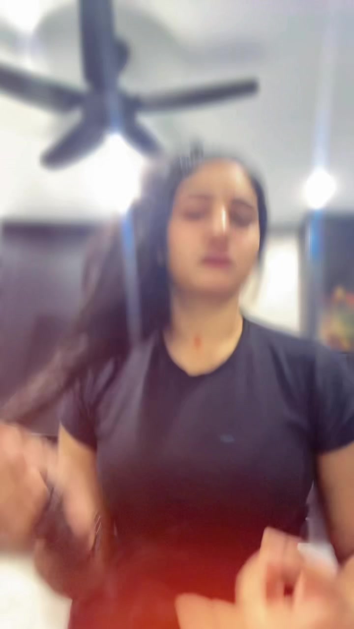 @𝐌𝐞𝐞𝐧𝐚𝐤𝐒𝐡𝐢_𝐧𝐲𝐚🦜🧚