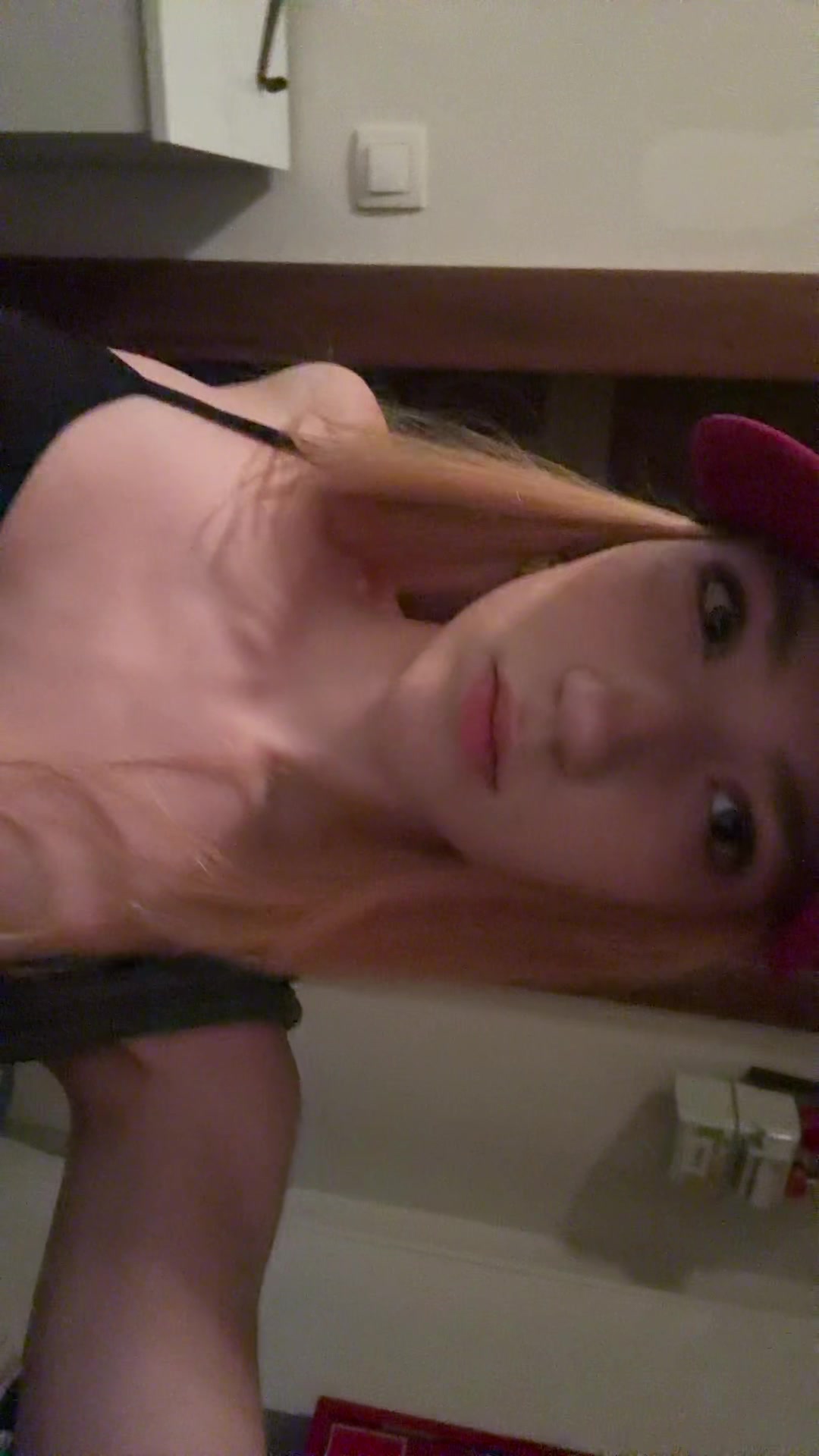 @d🦊