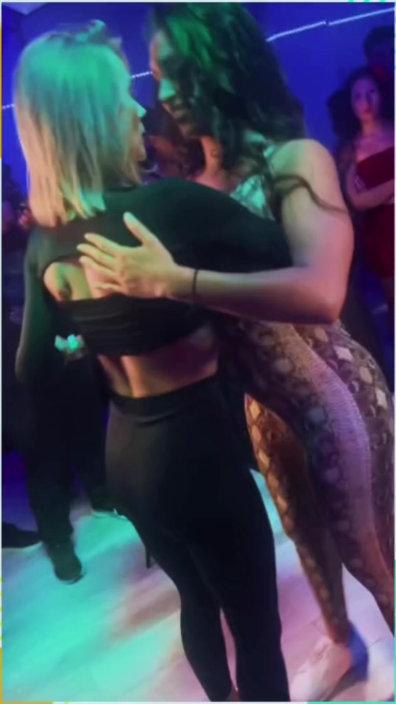 @Carla❤️👑🌍🏳️🌈