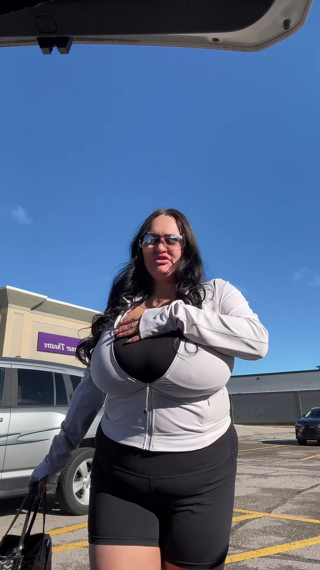 @SydsWrld444🇨🇦