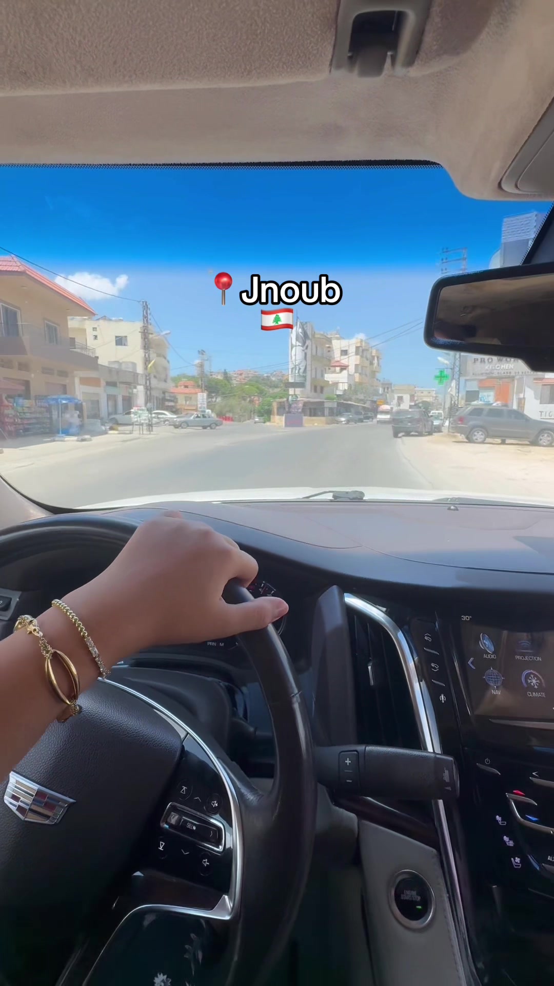 @،