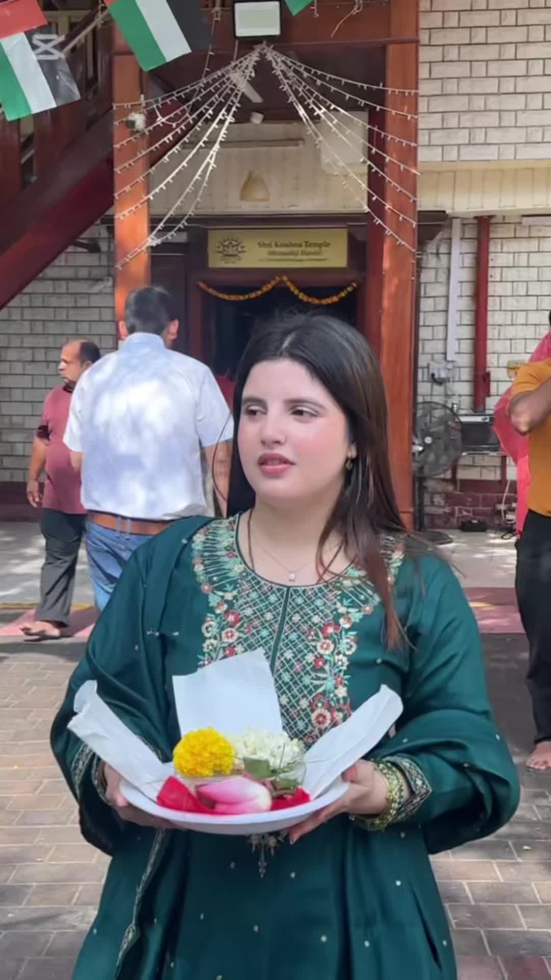 @R🕊