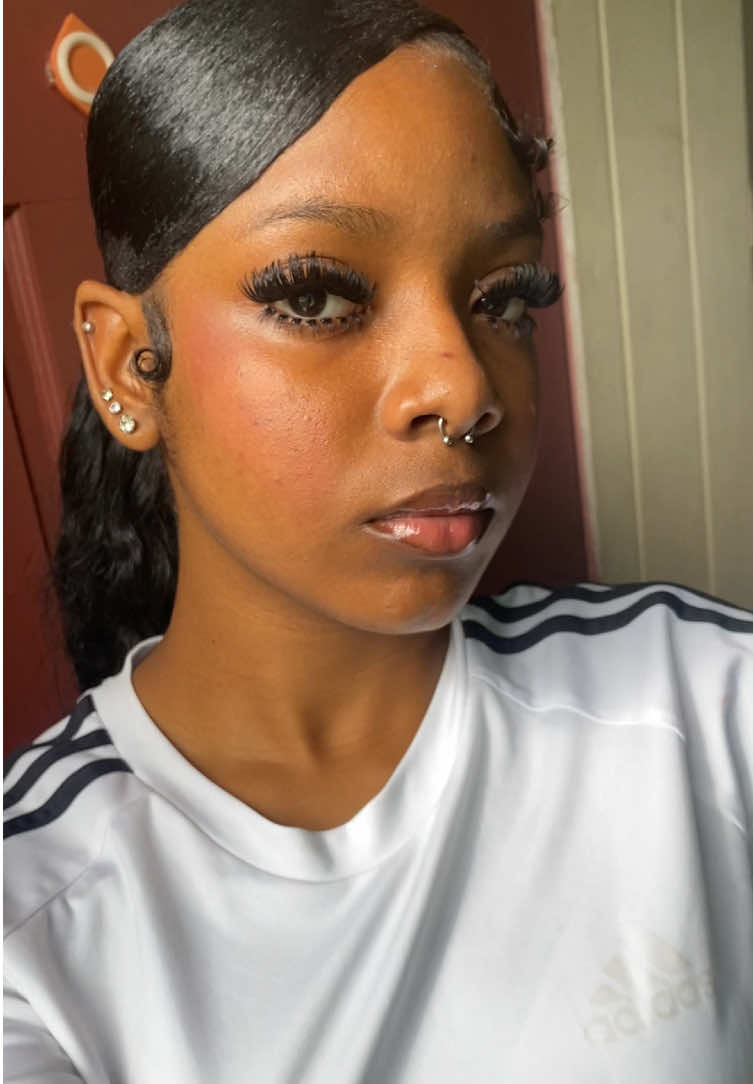 @Pr3ttyface_nikege