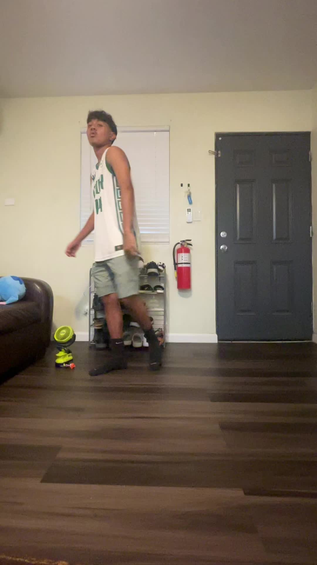 @jayjay_rokop