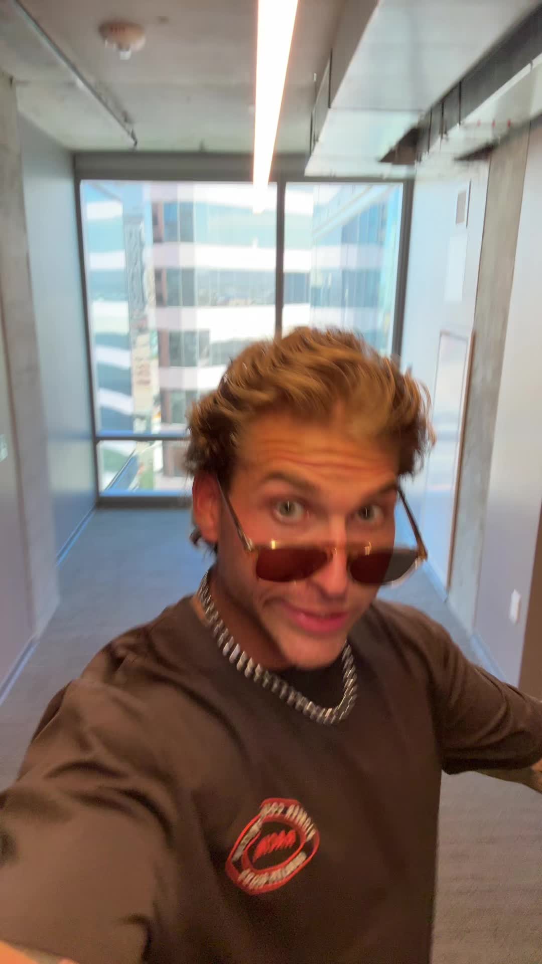 @dom