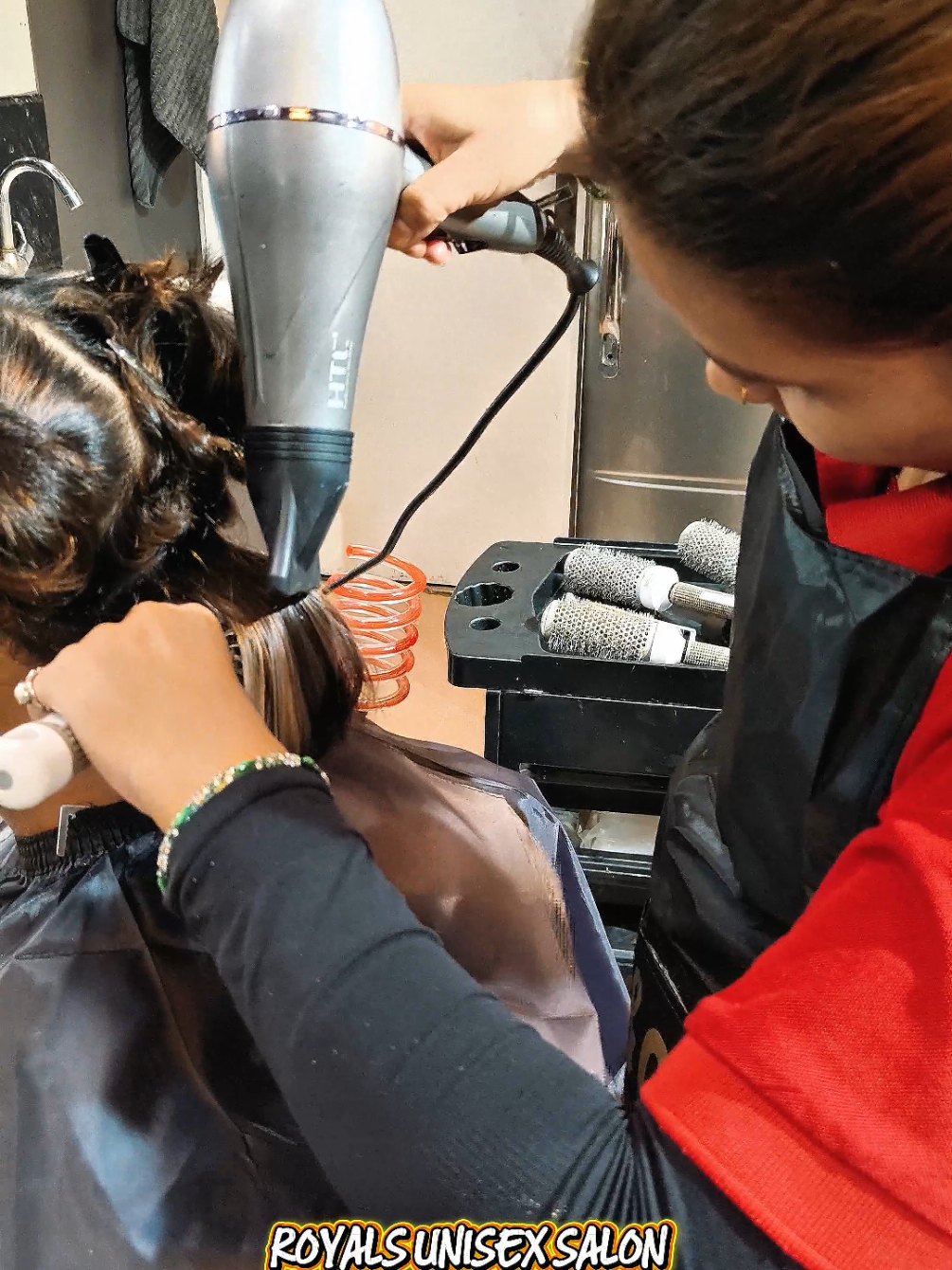 @Royal's Hair & skin care salon