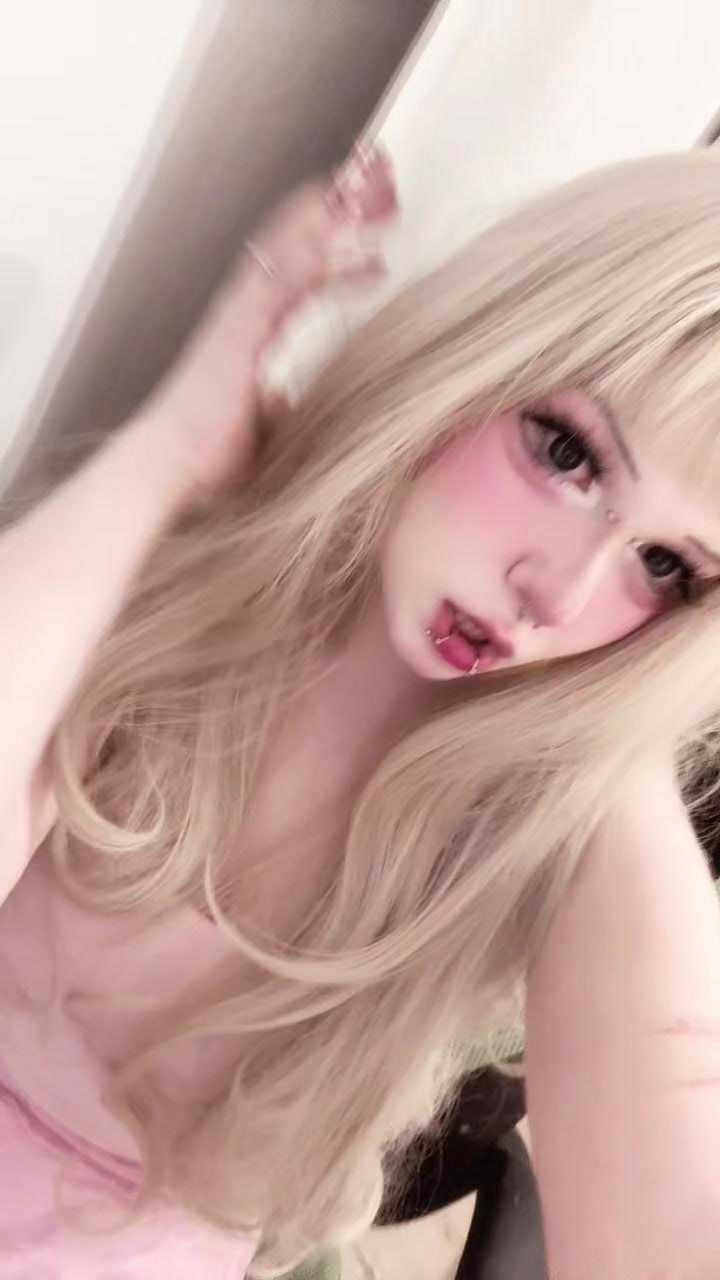 @лола <33