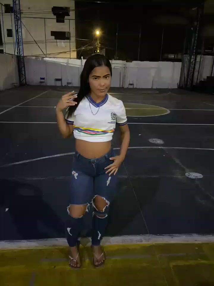 @Laraah33