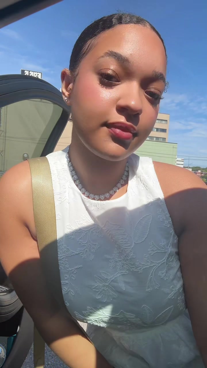 @Mona𝐿𝒾𝓈𝒶