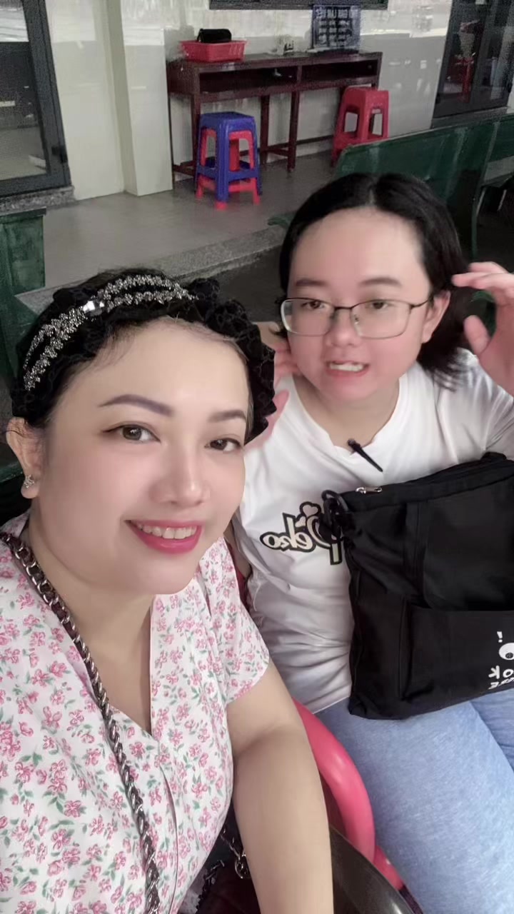 @Lệ Chi