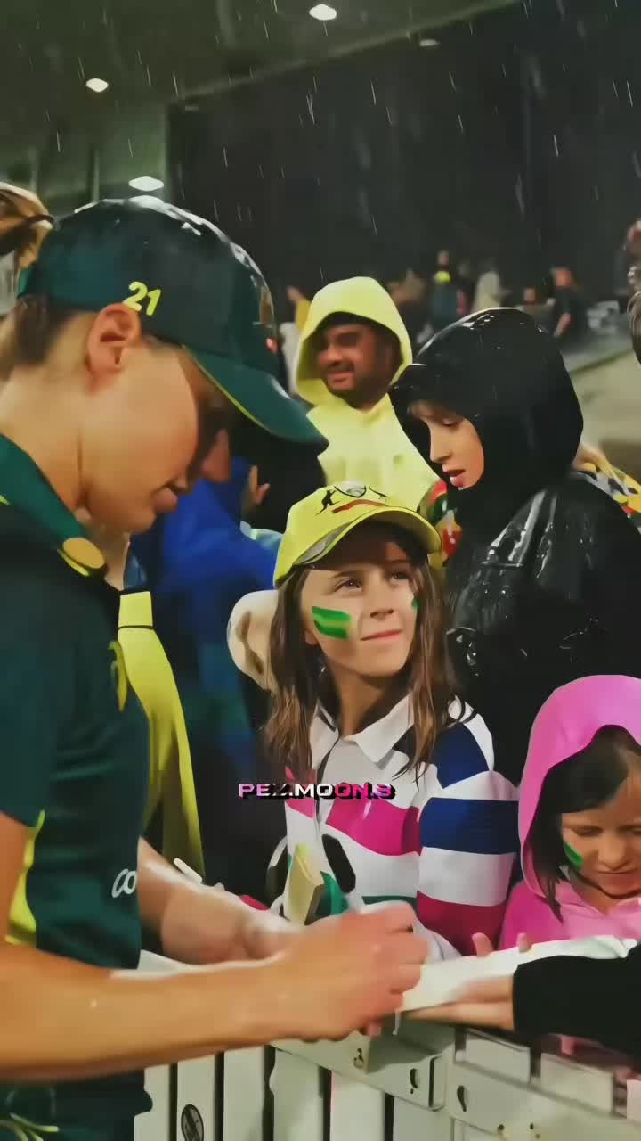@ELLYSE PERRY