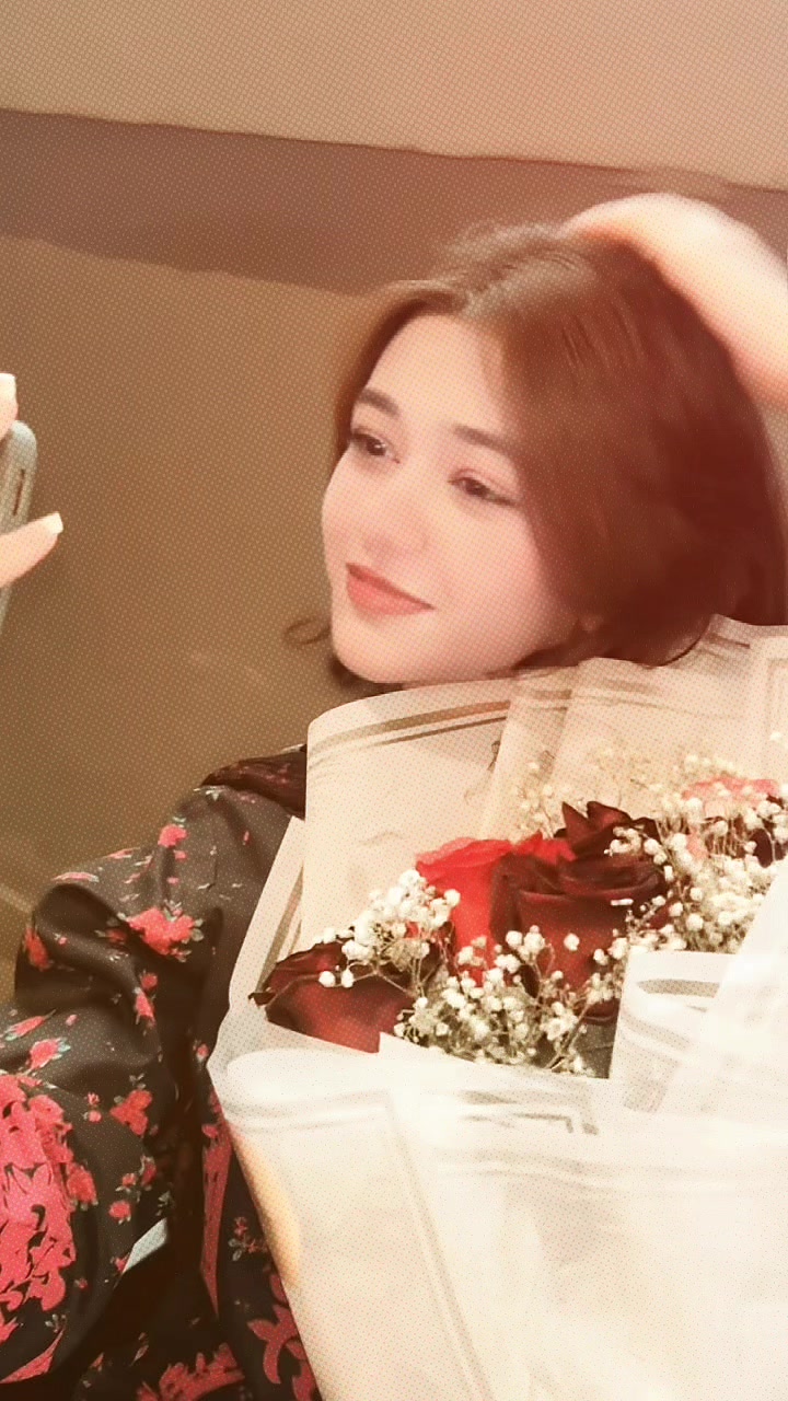@Momielive_