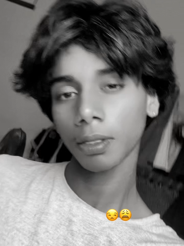 @_रतन   यादव 🧿🖤