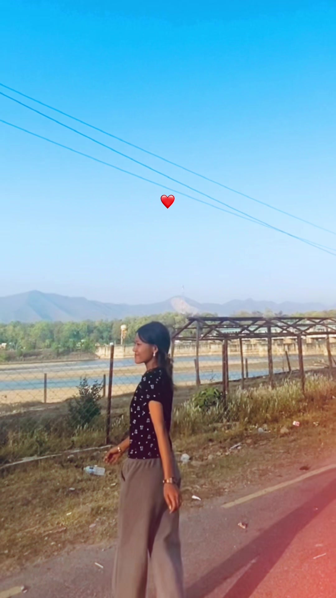 @एलिसा....🌷