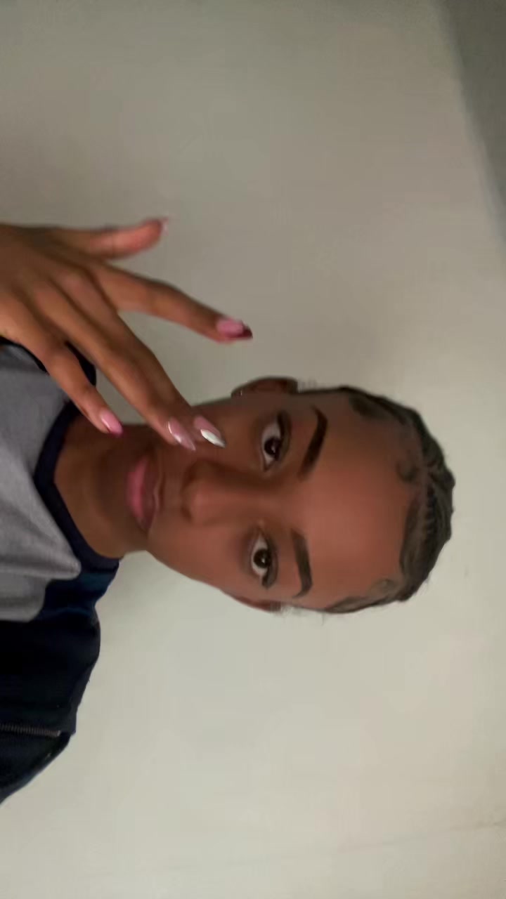@Darren_