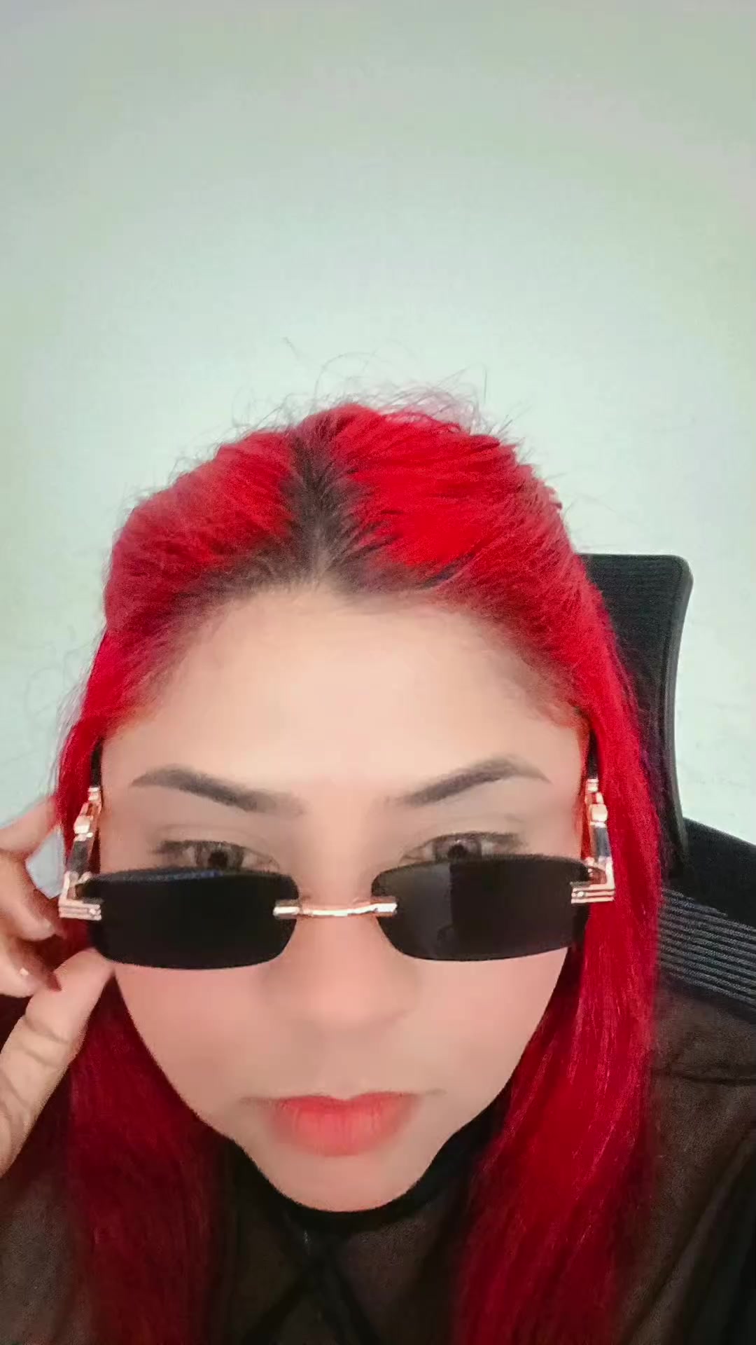 @Ynifer