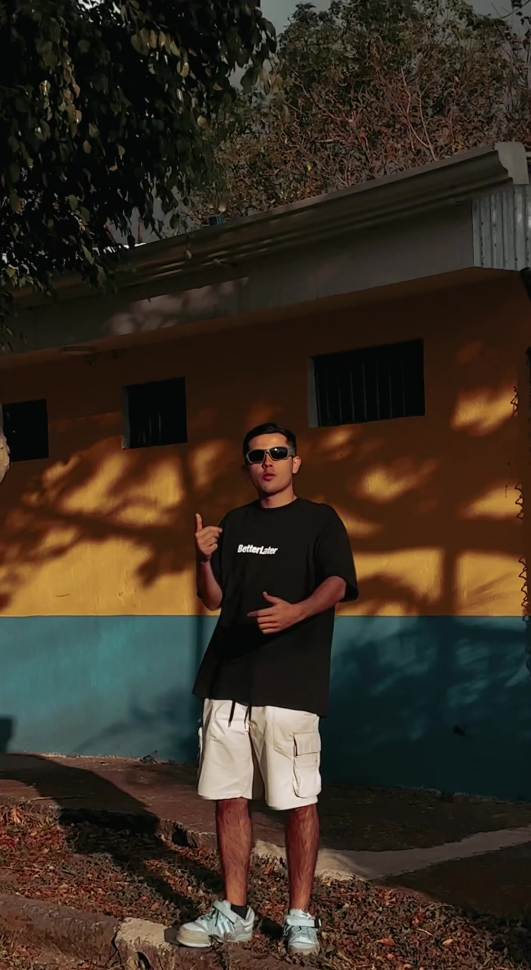 @Vibez