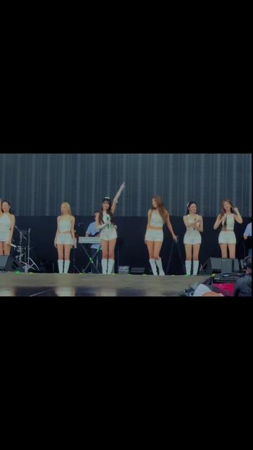 @ivebts izna illit hearts2