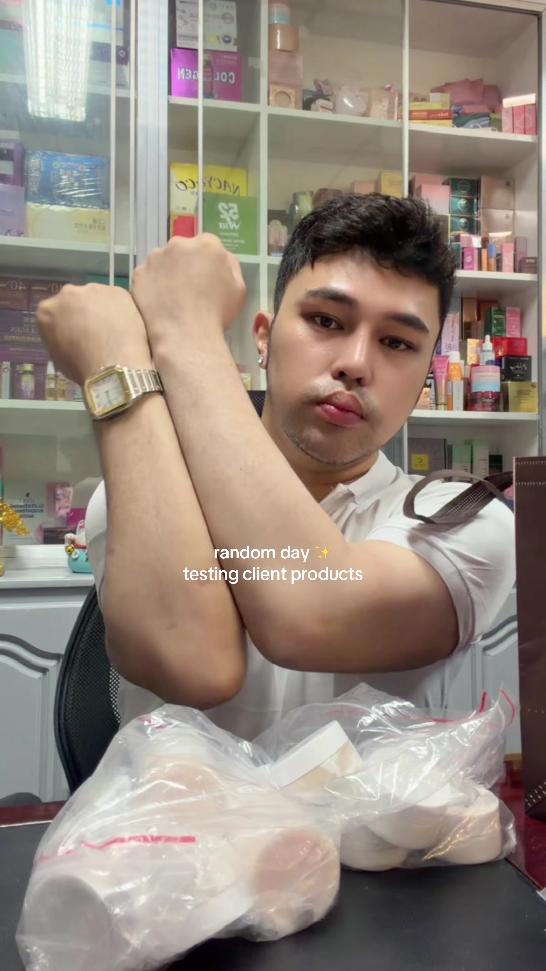 @𝐌𝐫.𝐁𝐥𝐢𝐧𝐤𝐆𝐥𝐨𝐰