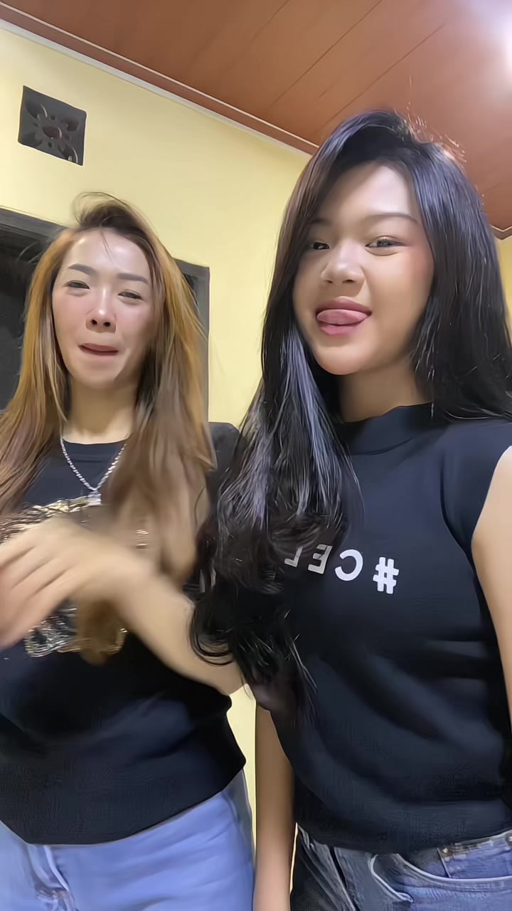 @jelicyaaa