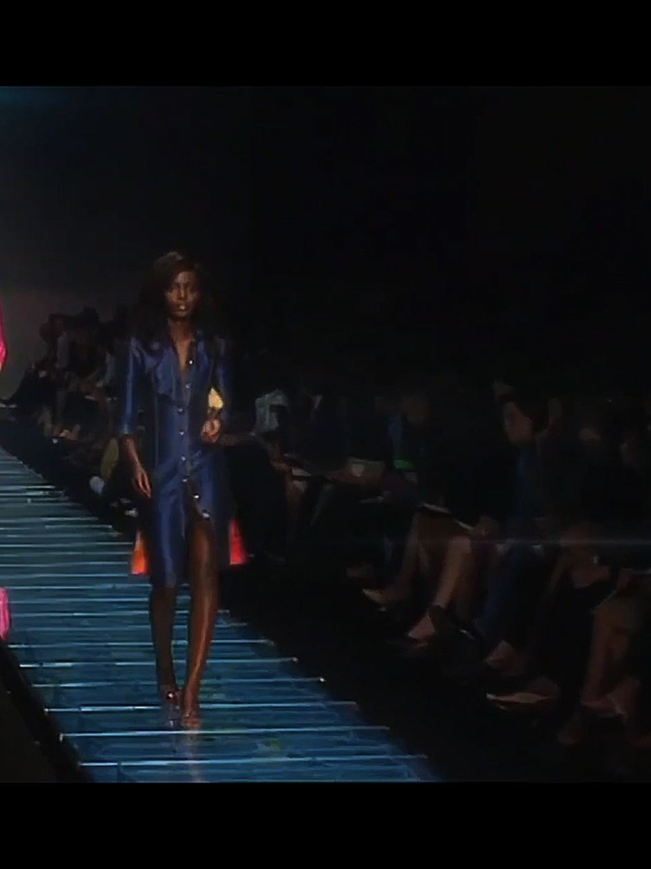 @fashion.runways