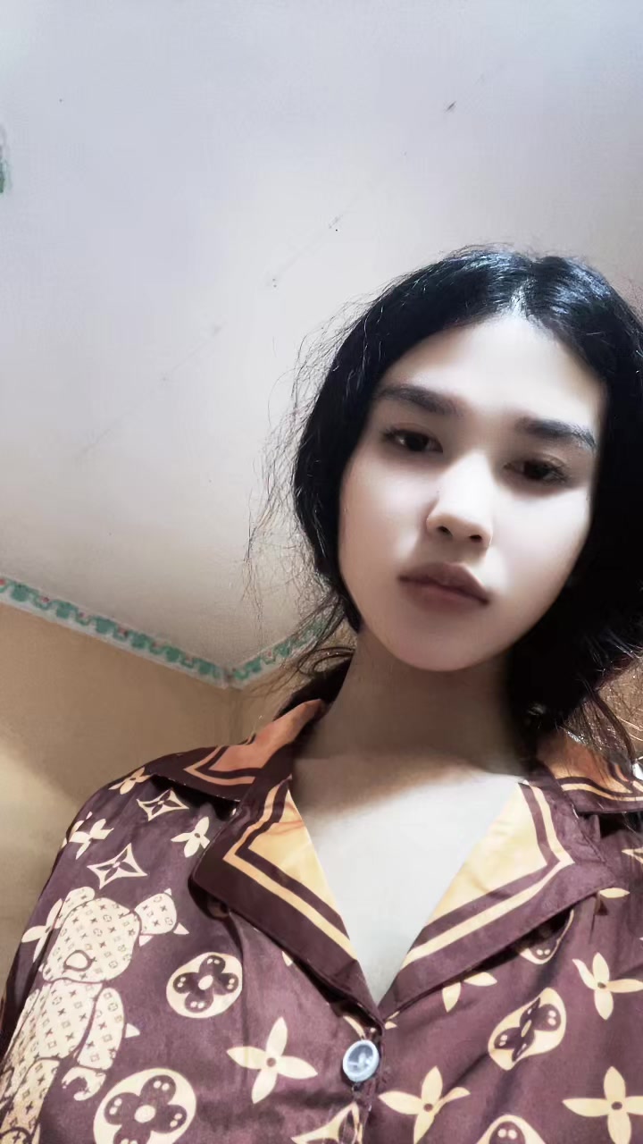 @J'e J'e Neang