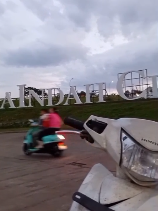@Akun tiktok Bertiga