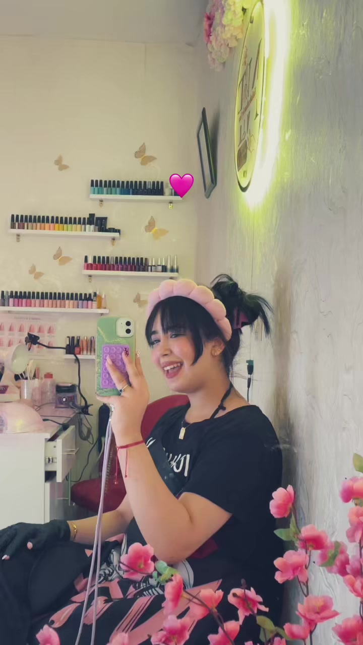 @Fnaaa✨🤍