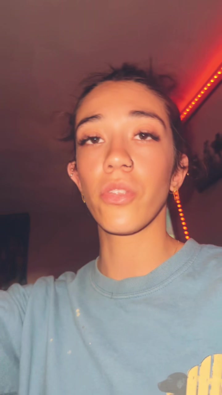@シ