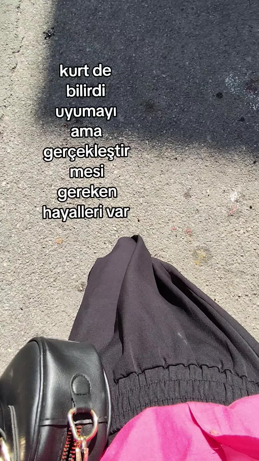 @B&uuml;şra27