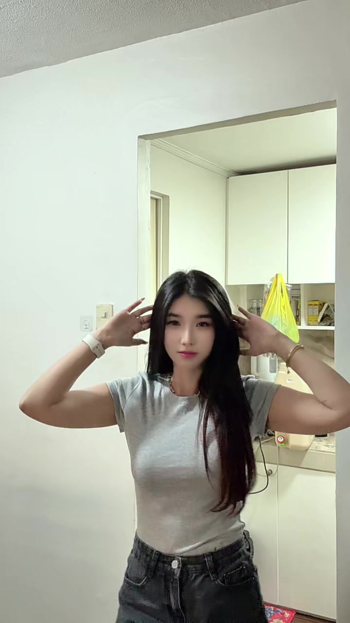 @Lily🐰