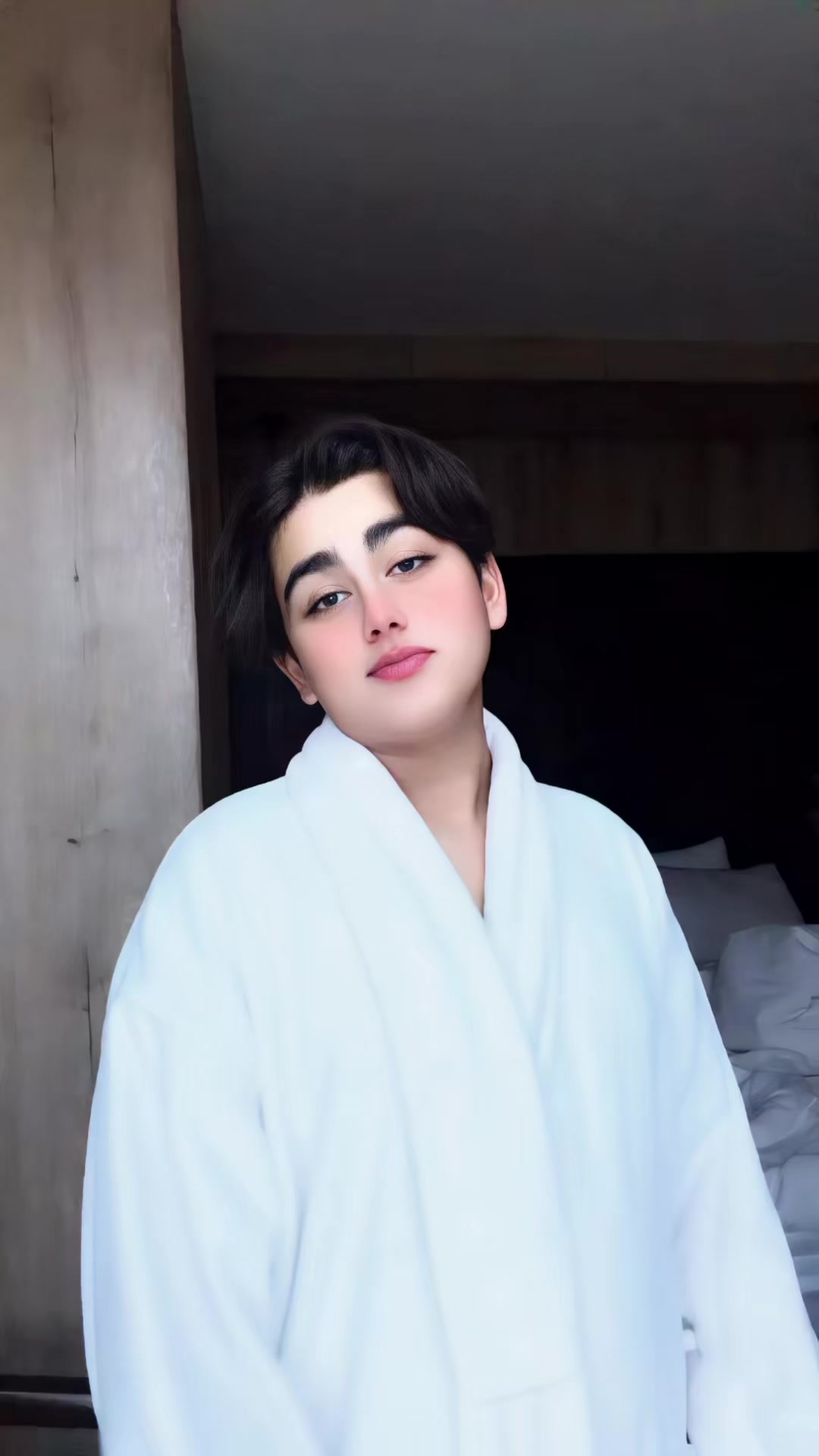 @𝙃𝙚: 𝘼 𝙒𝙊𝙇𝙁 🐺🥵