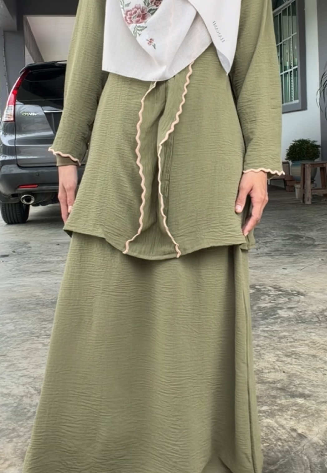 @mirrahisred