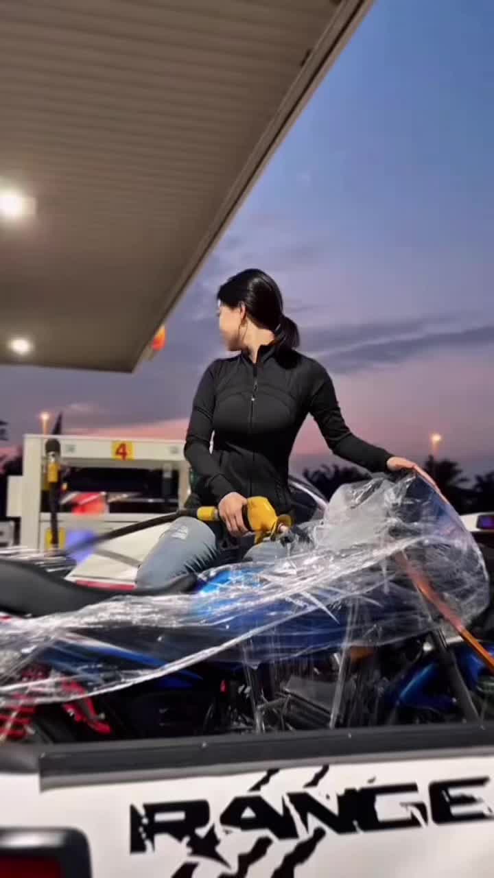 @b_loverr