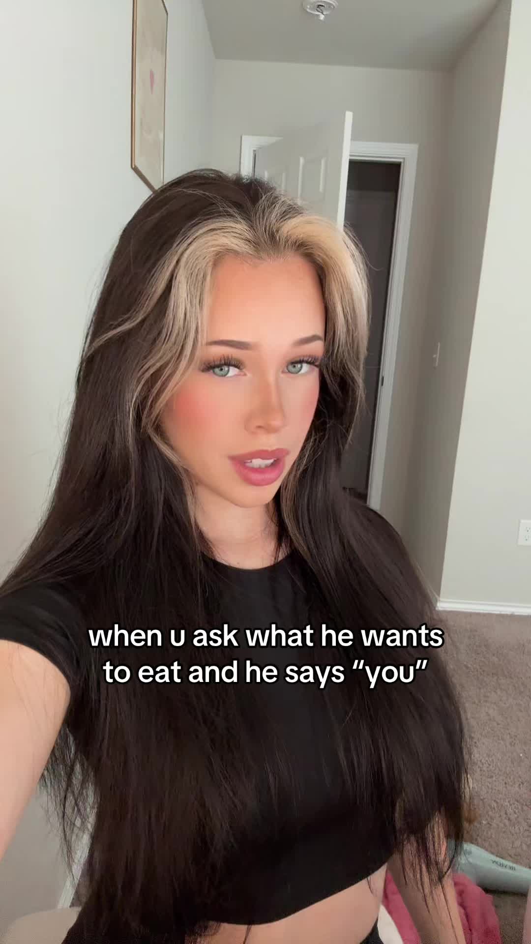 @Ava