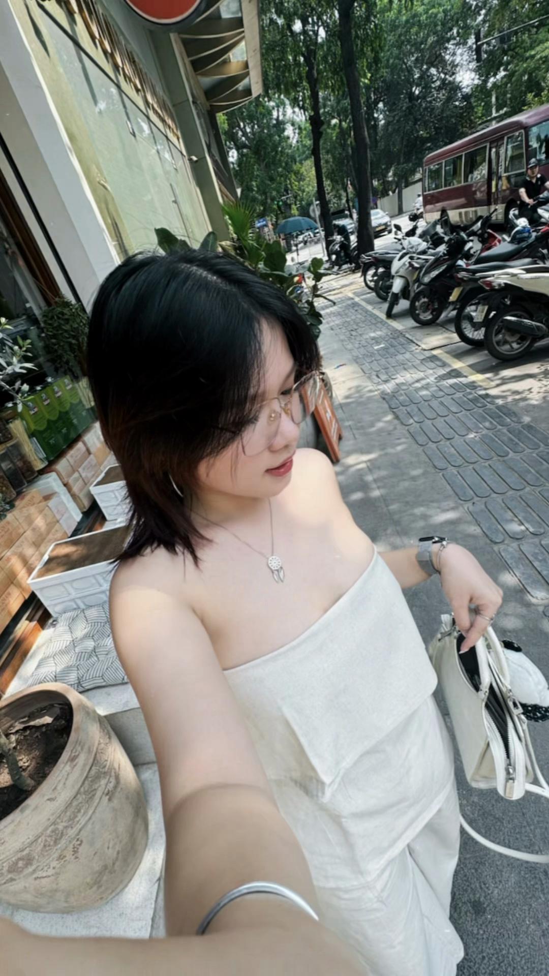 @Gái Tây bên Hồ 💃🏼