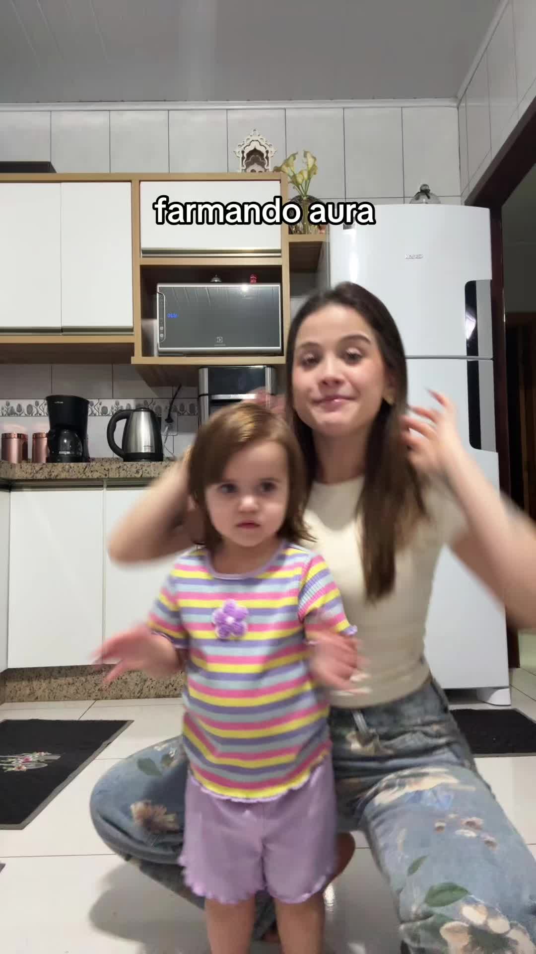 @Maria Emanuelly