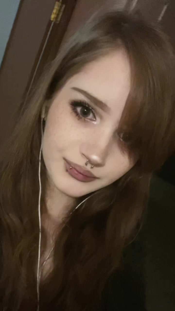 @gothgirlslut