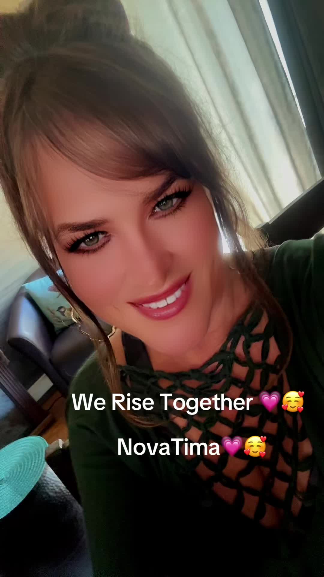 @uptunegirl_