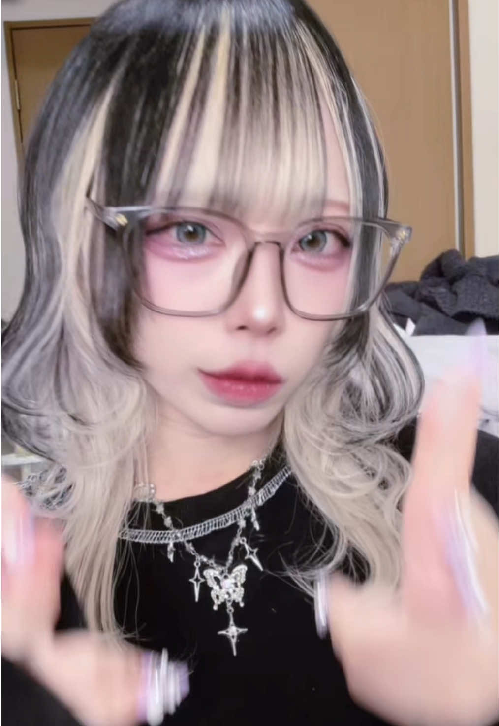 @😈