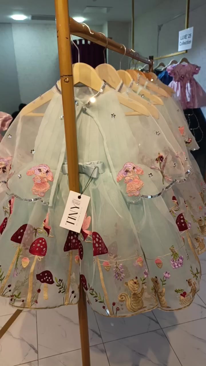 @Tiny by Glam & Glitz