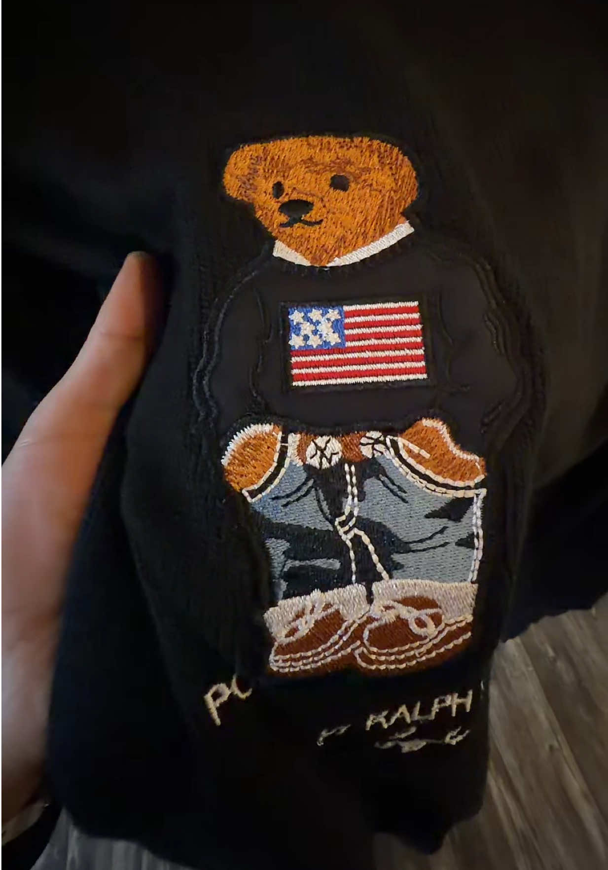 @𝐁𝐥𝐚𝐜𝐤 𝐇𝐚𝐋𝐋