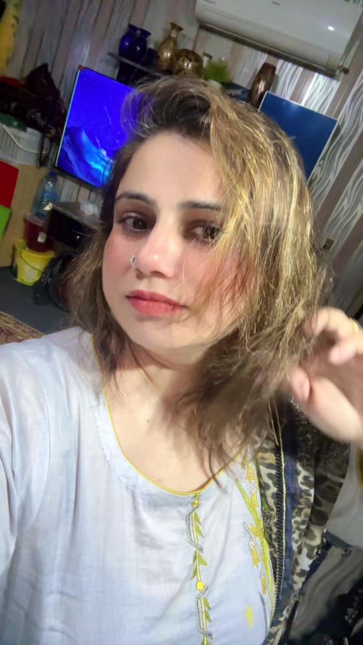 @Munazza rizvi Official